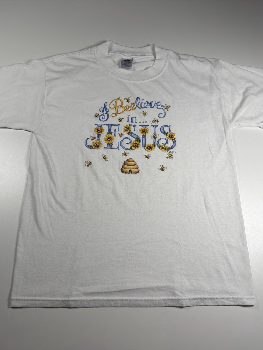 Women’s “Beelieve in JESUS” white tee by jerzeez size M